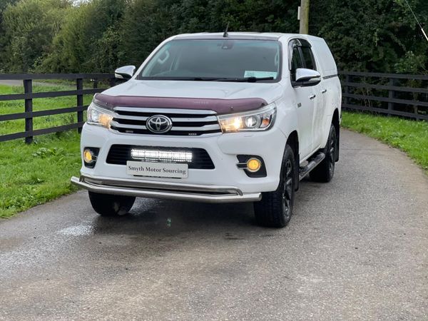 162 Toyota Hilux Invincible Spotless***** 367724606