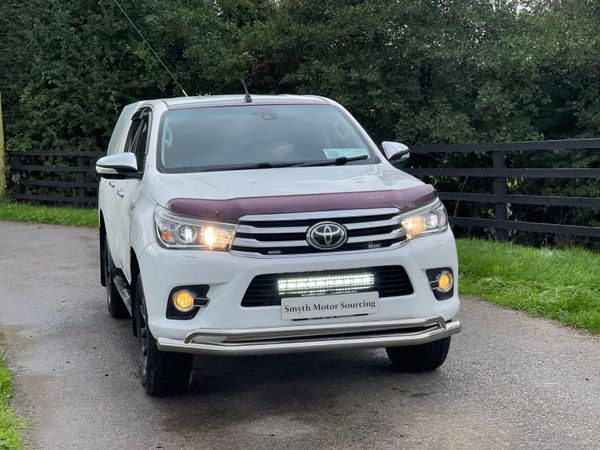162 Toyota Hilux Invincible Spotless***** 367724603
