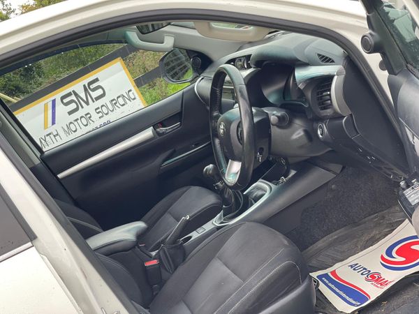 162 Toyota Hilux Invincible Manual*****NO VAT 367724795