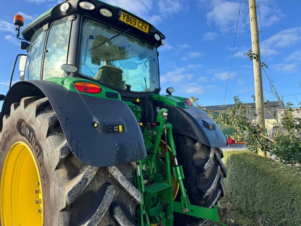 2020 John Deere 6175R 367739947