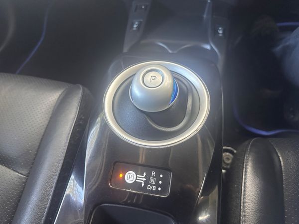 Nissan Leaf 2016 367754328