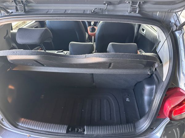 Hyundai i10 2014 367755491