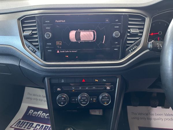 Volkswagen T-Roc 2018 367756032