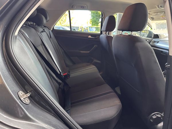 Volkswagen T-Roc 2018 367756033