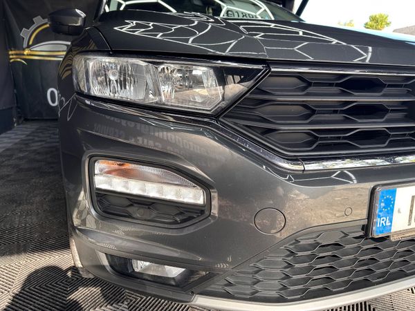 Volkswagen T-Roc 2018 367756045