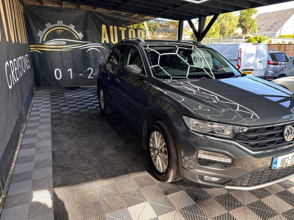Volkswagen T-Roc 2018 367756049