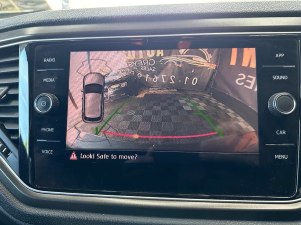Volkswagen T-Roc 2018 367756040