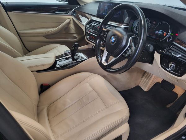171 BMW 520D AUTO = LIP KIT = CREAM LEATHER 367757563