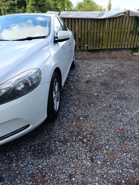 Volvo V40  2014 automatic 367765464