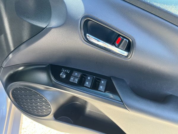 TOYOTA PRIUS 2018, 1.8 HYBRID AUTOMATIC LOW KMS 367765837