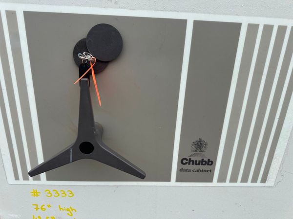 CHUBB DATA CABINET FIRE IMPACT MONEY SAFE. 367766791