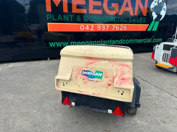 2018 DOOSAN 105 CFM ROAD AIR COMPRESSOR 367767089