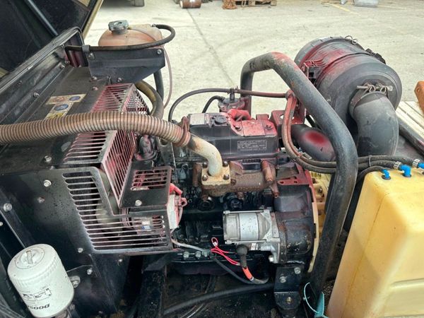 2018 DOOSAN 105 CFM ROAD AIR COMPRESSOR 367767099