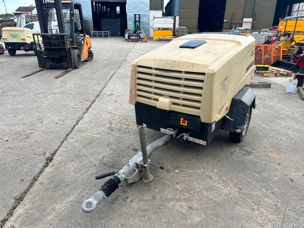 2018 DOOSAN 105 CFM ROAD AIR COMPRESSOR 367767092