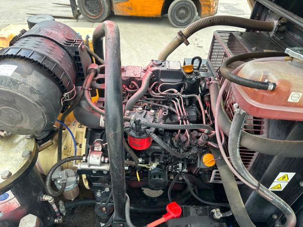 2018 DOOSAN 105 CFM ROAD AIR COMPRESSOR 367767102