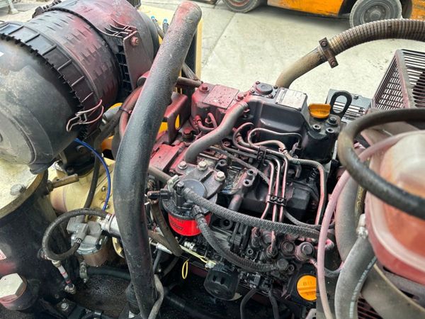 2018 DOOSAN 105 CFM ROAD AIR COMPRESSOR 367767103