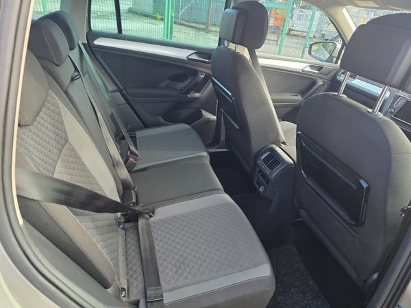 Volkswagen Tiguan 2017 367805716