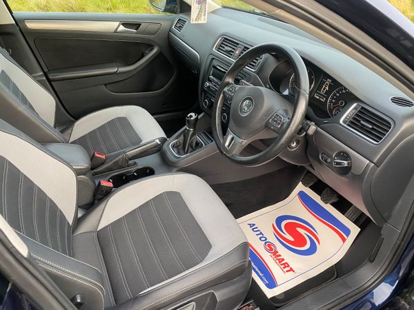 Volkswagen Jetta 2014 367821026