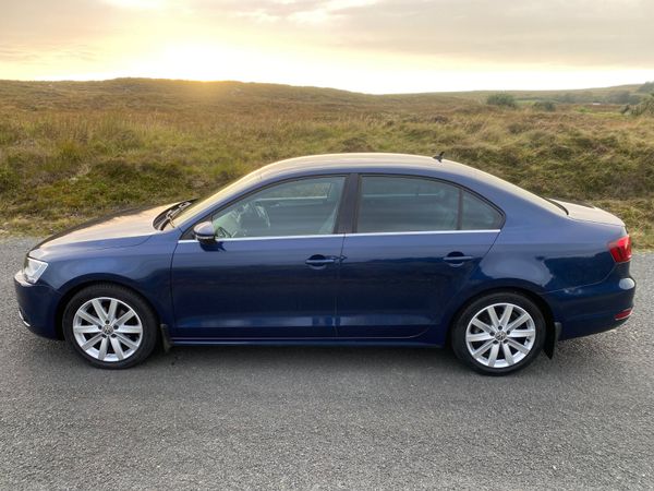 Volkswagen Jetta 2014 367821036