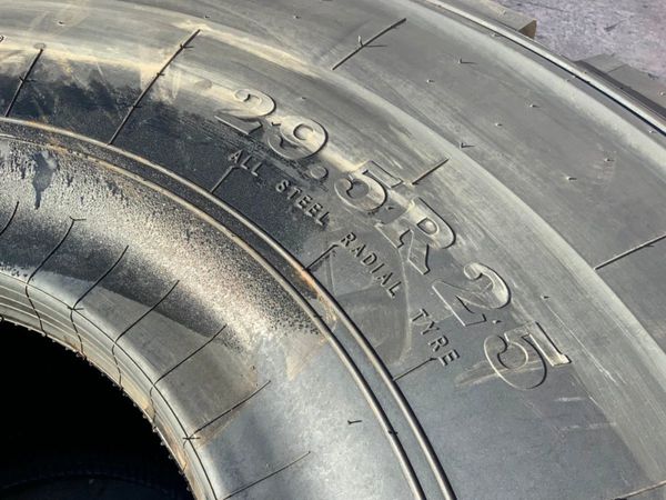 29.5 x 25 ROCKBUSTER SHOVEL  / DUMPER TYRES. 367834473