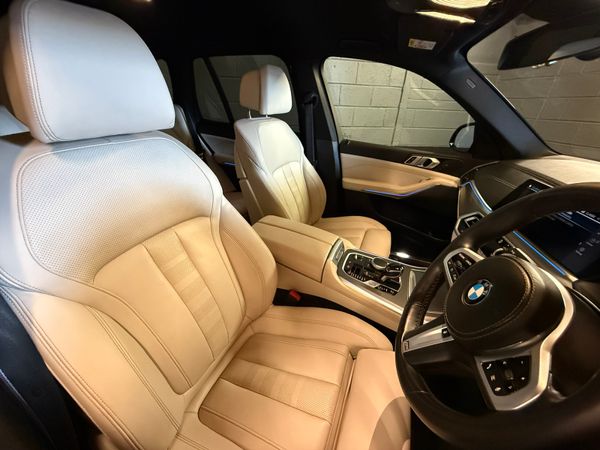 212 BMW X5 45E M-Sport  Pro 367847722