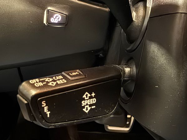 Audi A4 2Ltr TDi SLine Auto 367841348