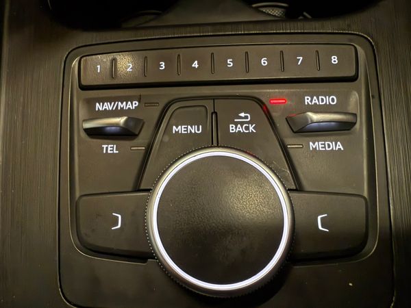Audi A4 2Ltr TDi SLine Auto 367841343