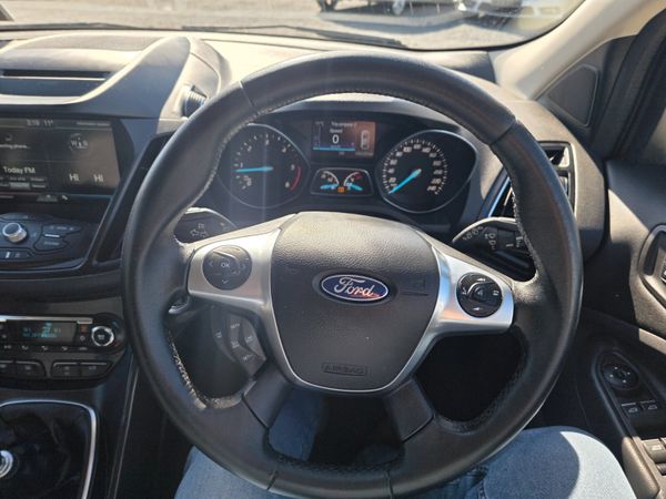 Ford Kuga Titanium 367859430