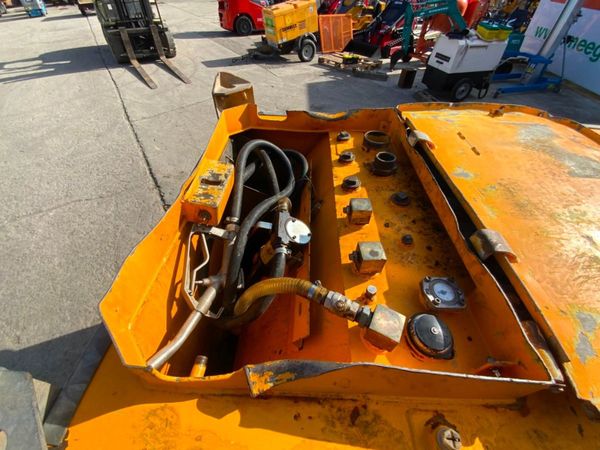 WESTERN 20TCG BUNDED STORAGE TANK.....999 T 367850451