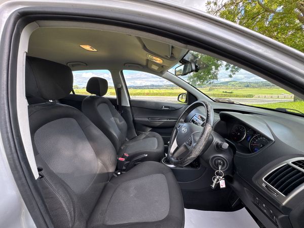 Hyundai i20 2014 premium Low Mileage 367851529