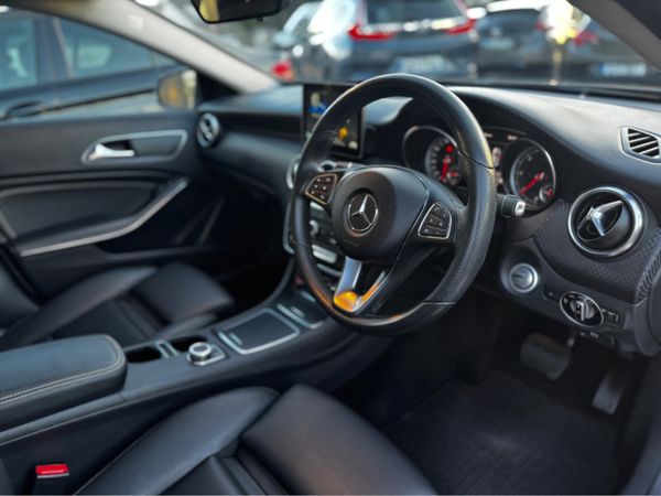 Mercedes-Benz A-Class A180 D SPORT 5DR AUTO 367869946