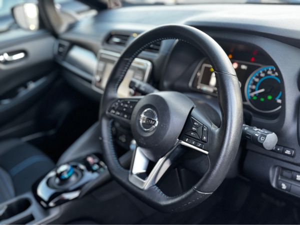 Nissan Leaf 40K EV SV 40KW '18 5DR AUTO 4DR 367870025