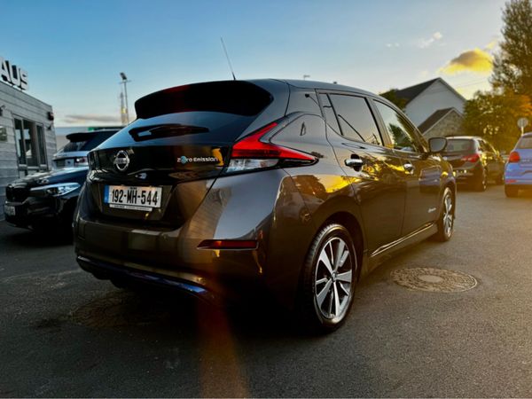 Nissan Leaf 40K EV SV 40KW '18 5DR AUTO 4DR 367870020