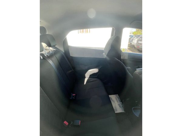 Mazda Mazda2 1.3 84PS SENSU 2011 5DR 367898556