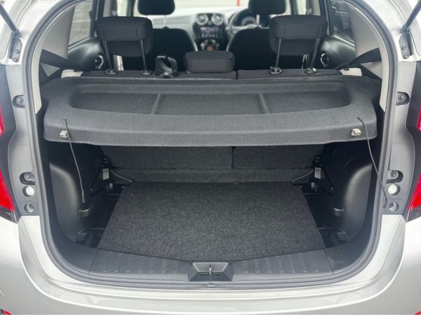 Nissan Note E-Power hybrid 367899492