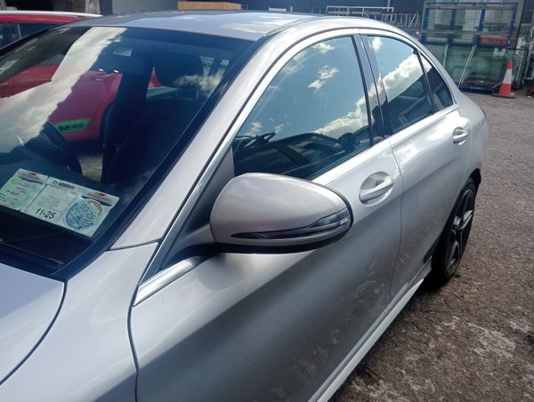 Mercedes-Benz C-Class 2019 auto 367904309