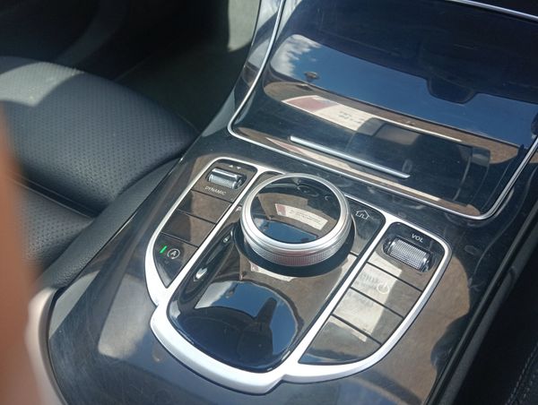 Mercedes-Benz C-Class 2019 auto 367904310