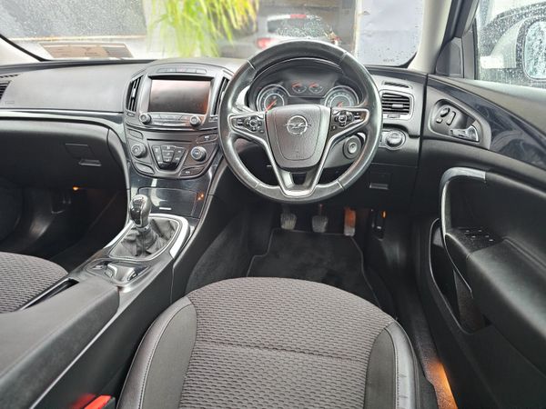 OPEL INSIGNIA 2.0 CDTI 140 SE // 01/26 NCT 367914070