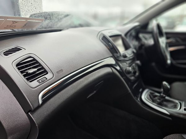 OPEL INSIGNIA 2.0 CDTI 140 SE // 01/26 NCT 367914073