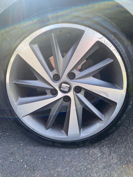161 SEAT Leon FR 2.0TDI.. Full Service History 367923862