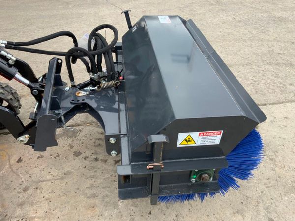 UNUSED MINI SKID STEER ROAD BRUSH ...4218 367933380