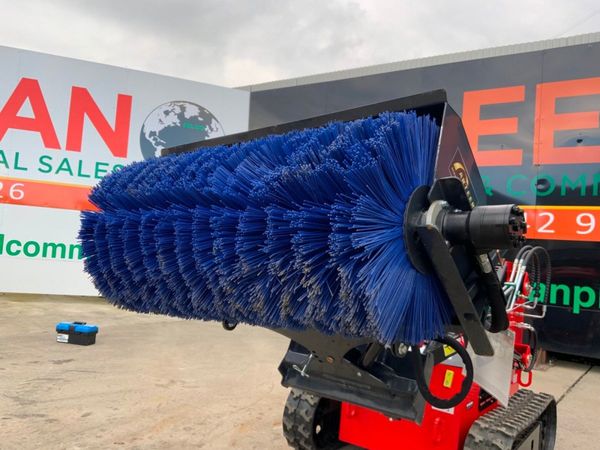 UNUSED MINI SKID STEER ROAD BRUSH ...4218 367933383