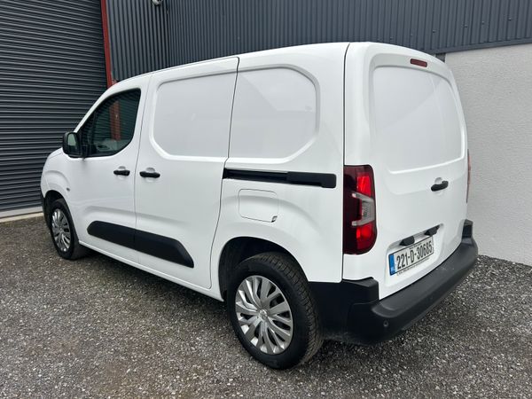 2022 Peugeot Partner 'Reverse cam + A/c 367948170