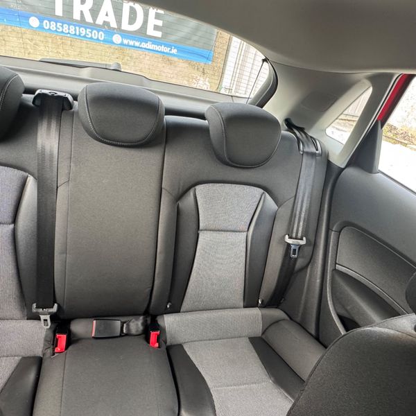 Audi A1 2015 Sline Low Milege 367958645