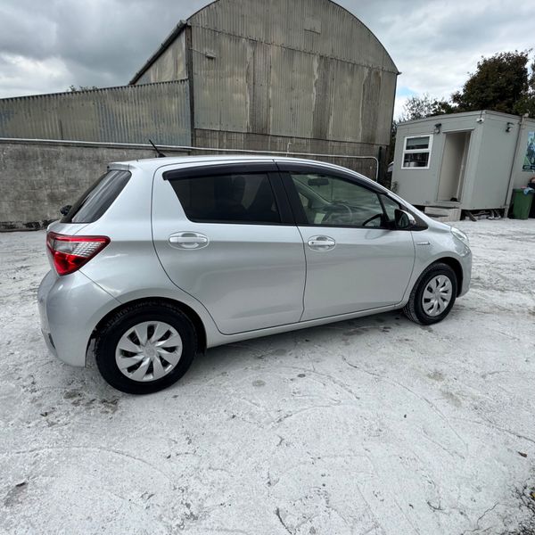 Toyota Vitz 2017 Hybrid 367964618
