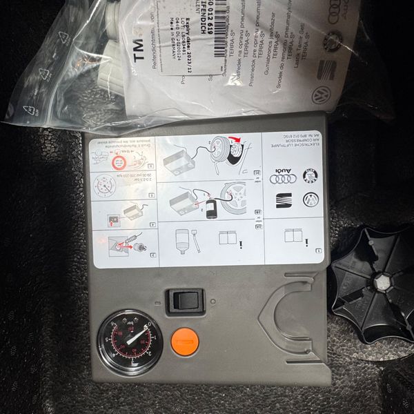 Volkswagen Polo 2015 Low Milege 367962115