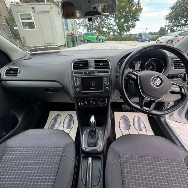 Volkswagen Polo 2015 Low Milege 367962148