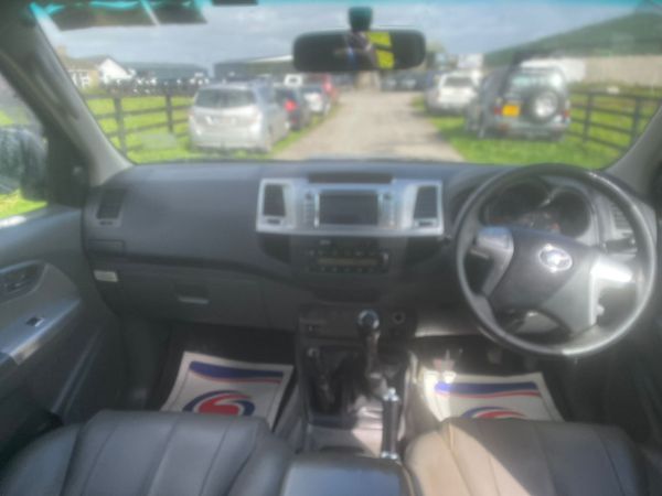 12 Toyota Hilux Invincible X Manual*****No Vat 367980754