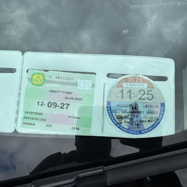 Volkswagen Polo 2015 Low Milege 367982419