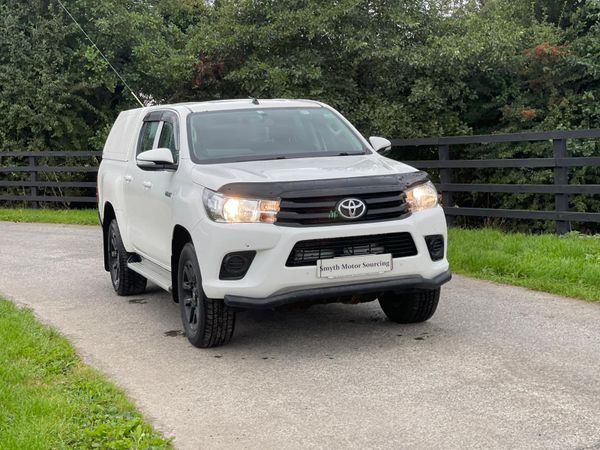 181 Toyota Hilux 2.4 D4D No Vat***** 367982533
